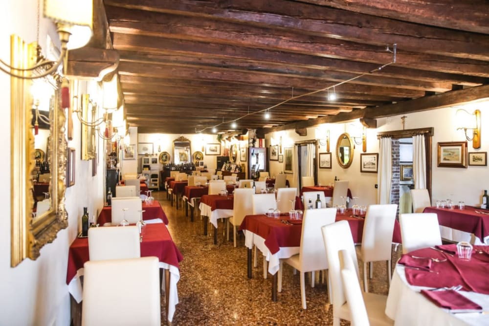 Villa Pigalle 32/50