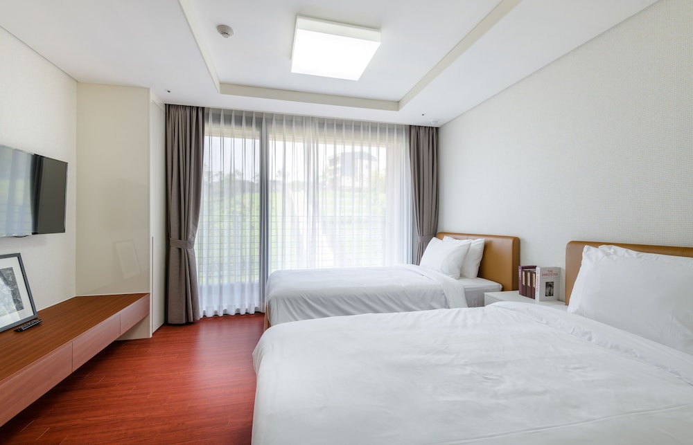 Seaside Arden 15/50