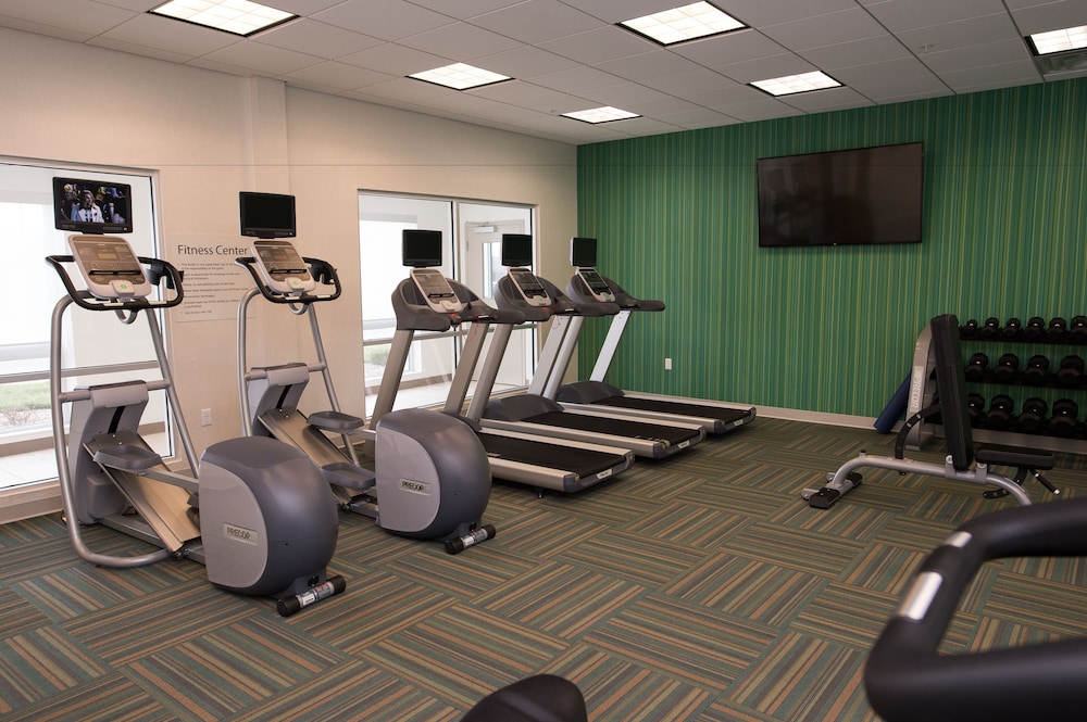HOLIDAY INN EXPRESS & SUITES MARIETTA 22/35