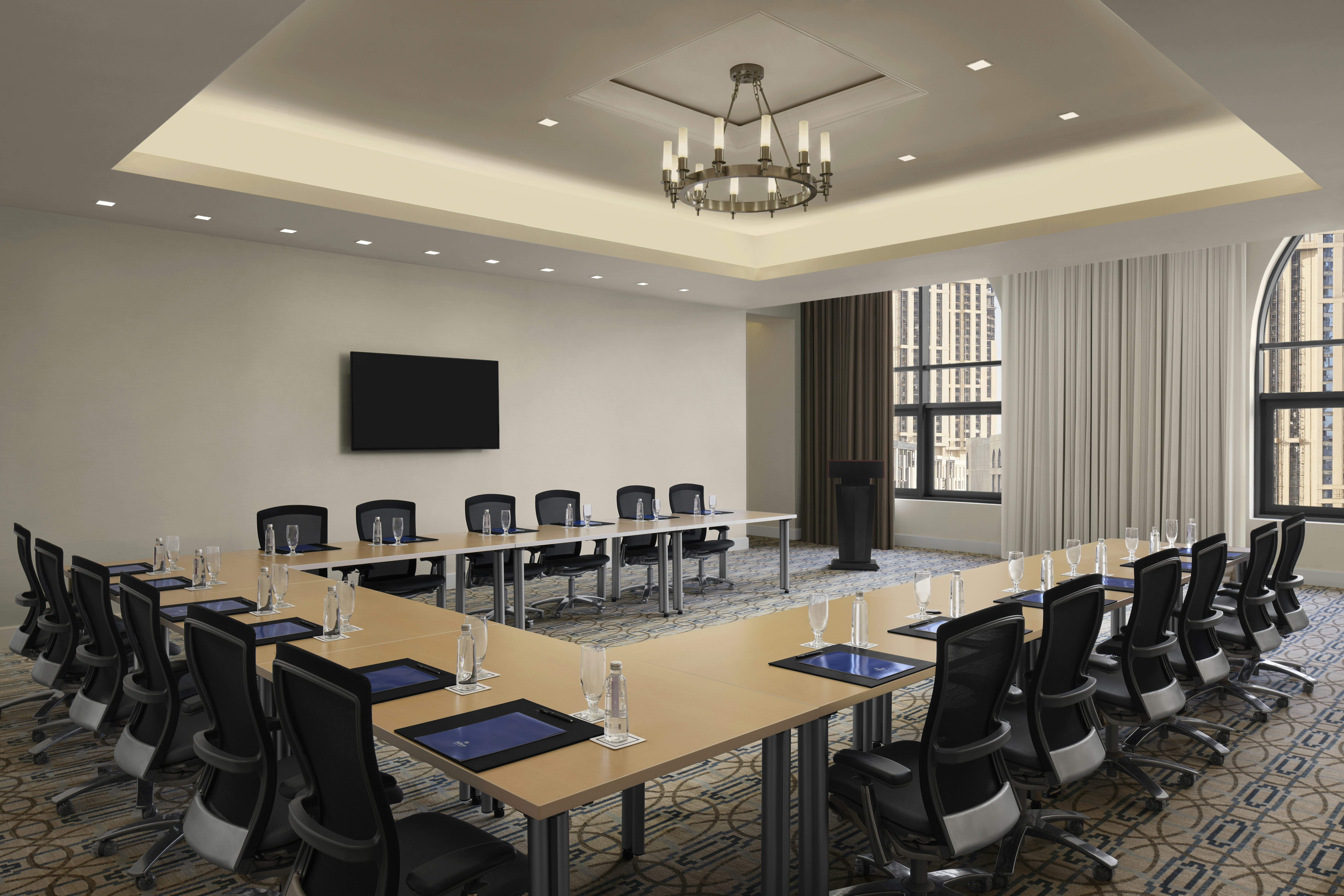 مكة هيلتون للمؤتمرات(Hilton Hotel & Convention Jabal Omar Makkah) 71/80