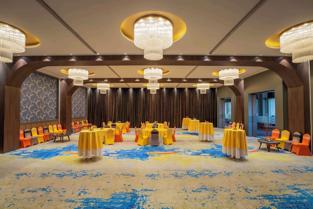 Best Western Plus Kathmandu Hotel 34/37