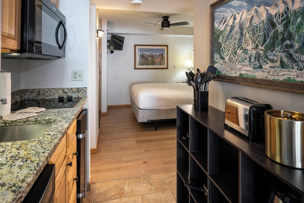 Beaver Run Resort And Conference Center 80/80