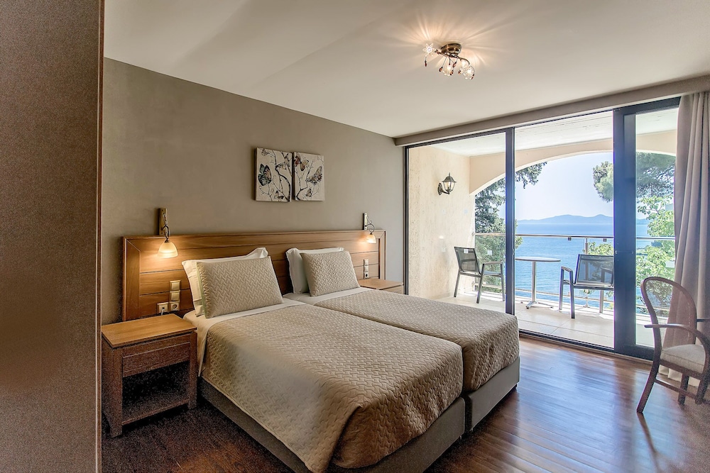 Bella, Villa, 4 Beds, Sea and Island View