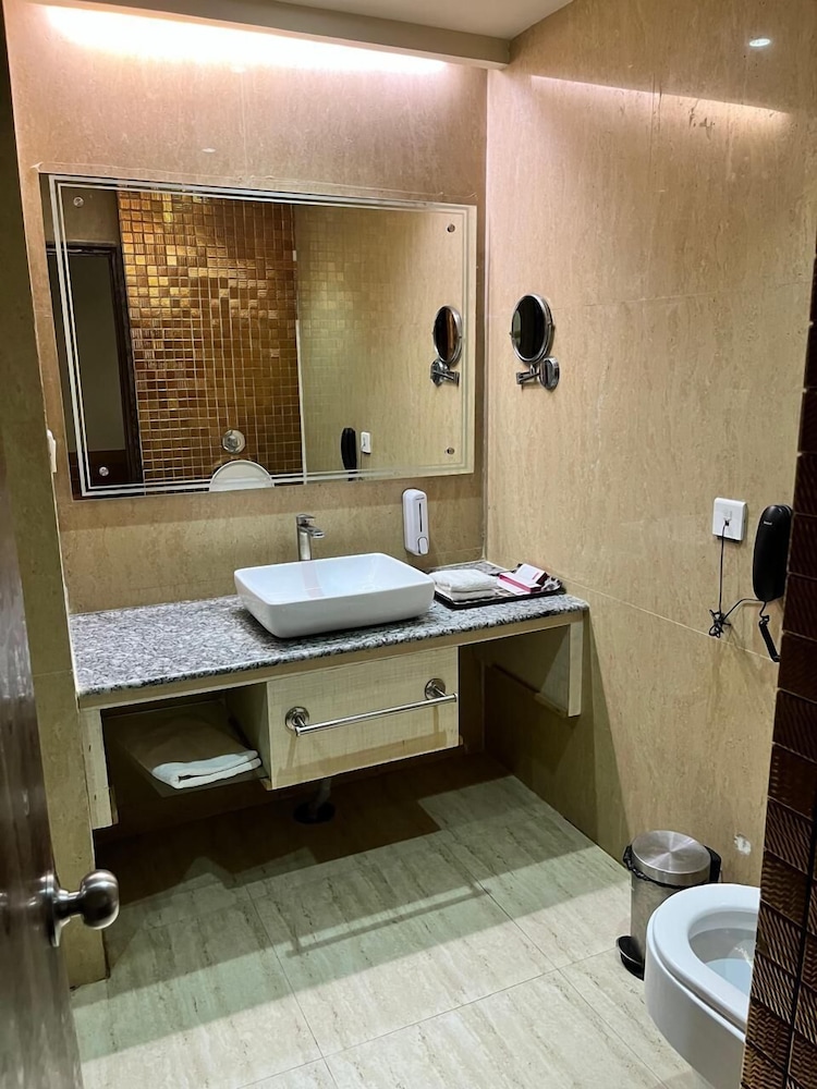 Regenta Resort Bharatpur 42/42