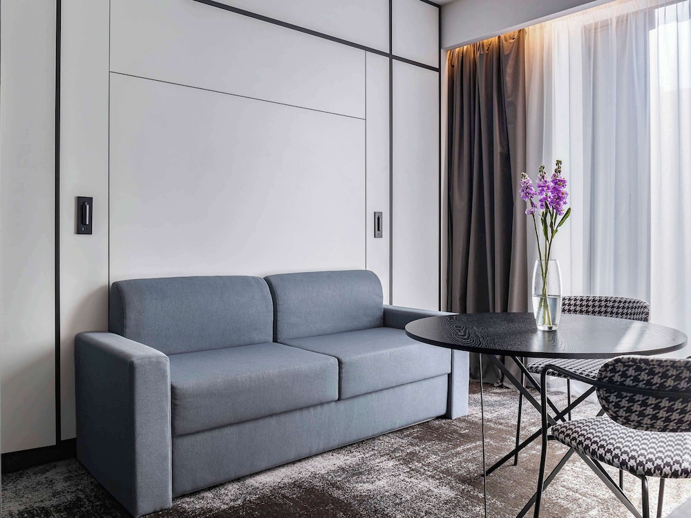 Novotel Living Almaty Jetisu 55/67