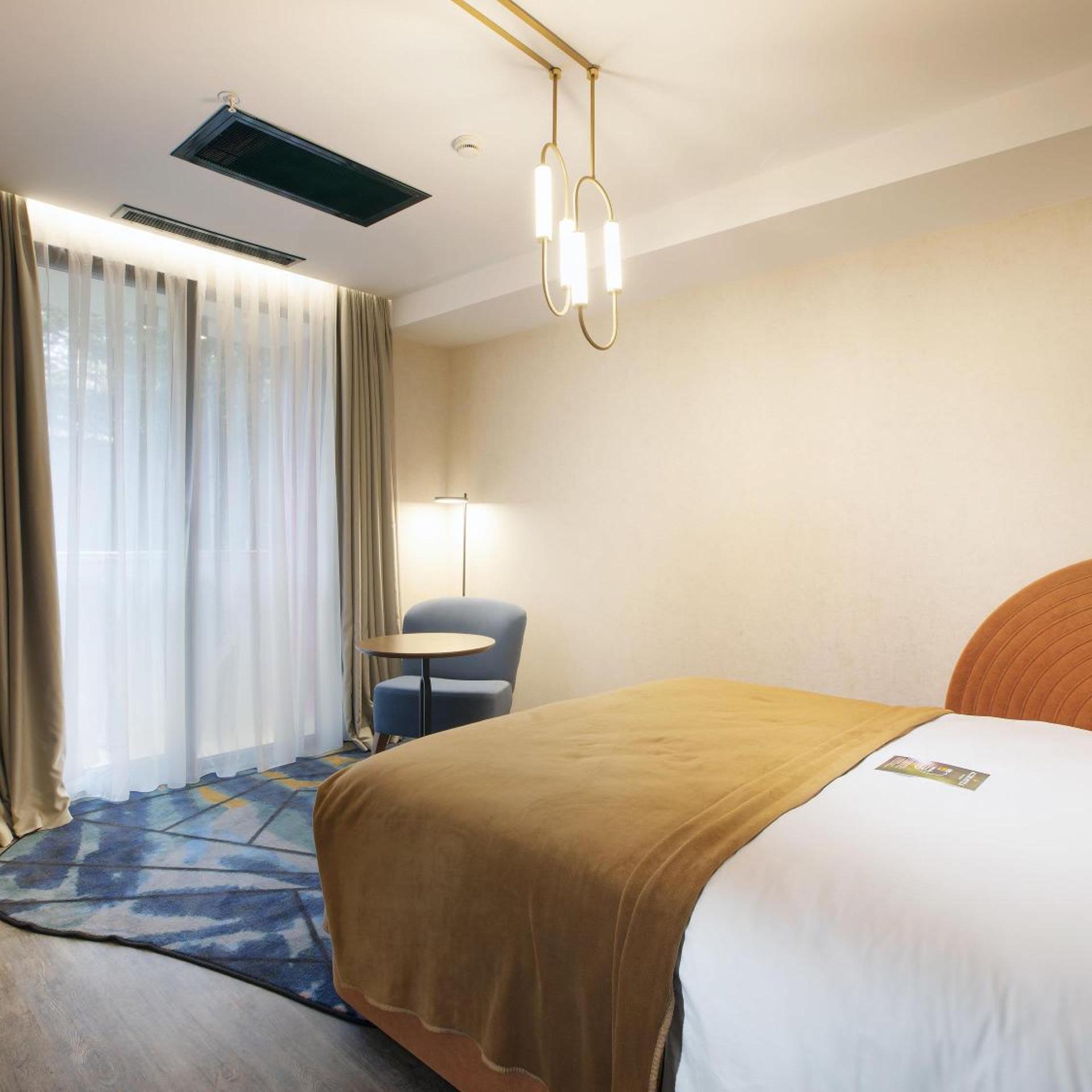 جناح جونيور، Mercure Istanbul Bakirkoy Hotel 4/9