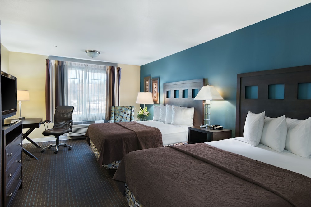 Oxford Suites Silverdale 19/59
