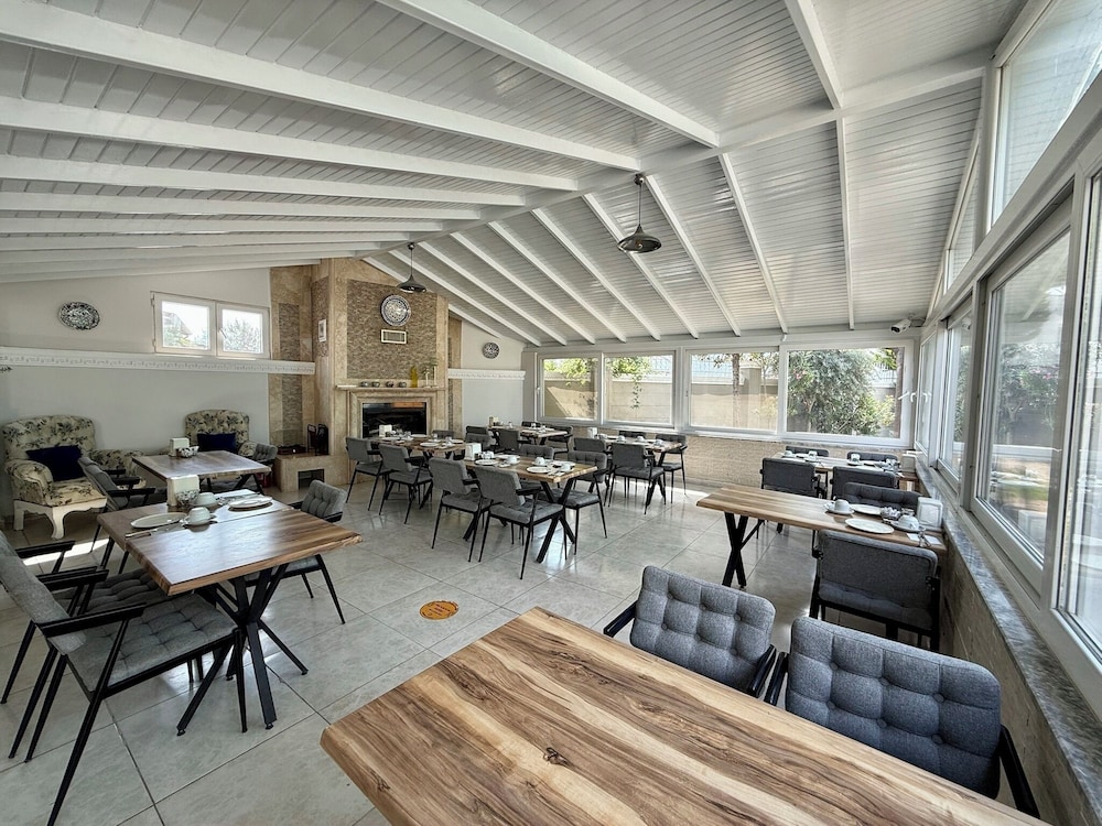 Melrose Viewpoint Hotel 58/68
