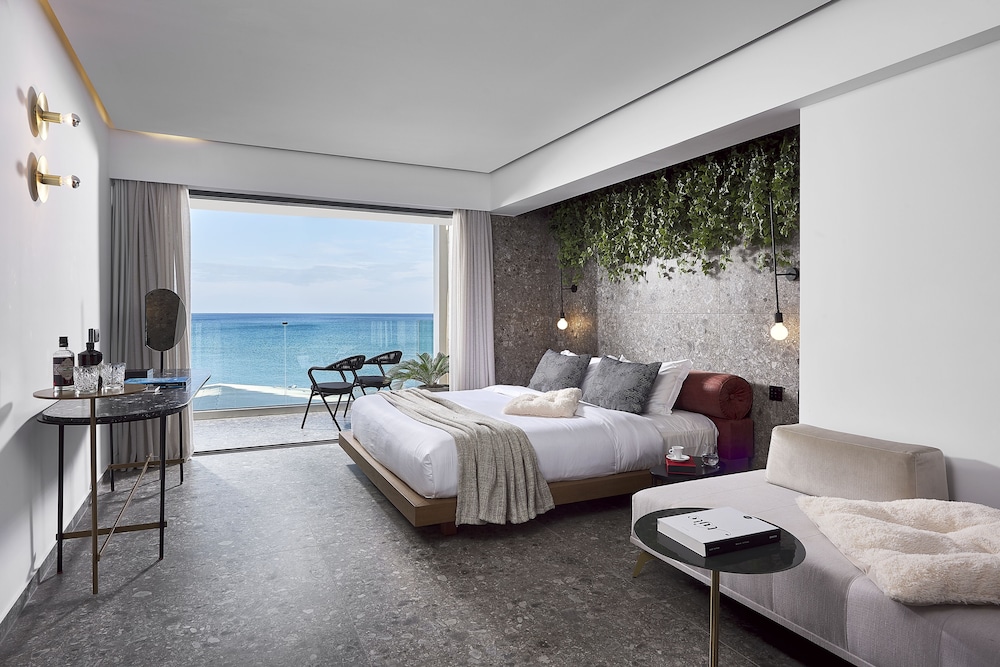 Dyo Suites 12/50