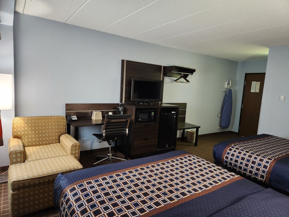Stillwater Inn Suites 34/50