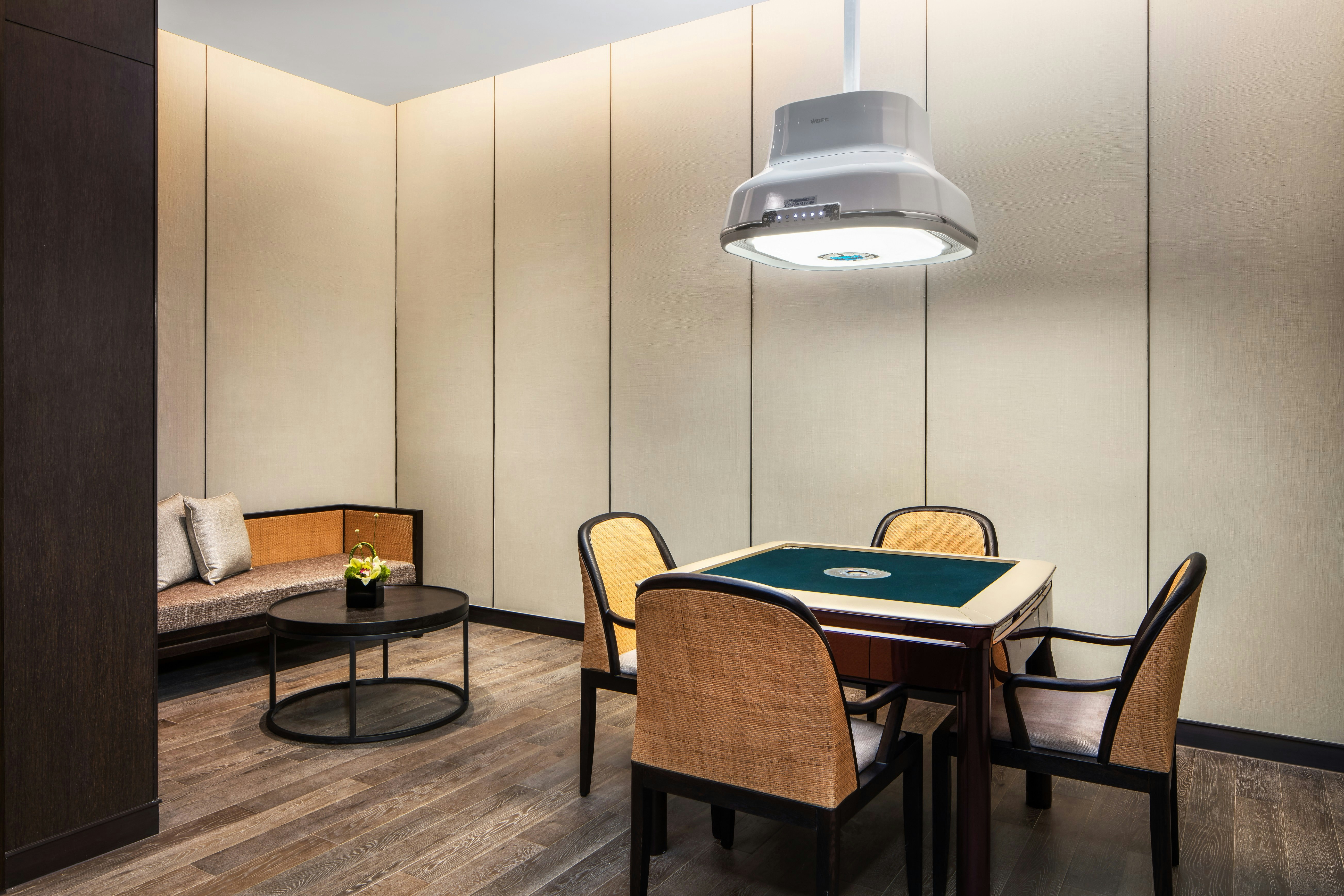 Hilton Ningbo Dongqian Lake Resort 23/41