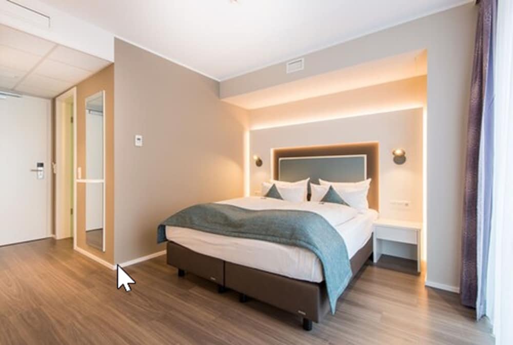 Stadthotel Freiburg 10/58