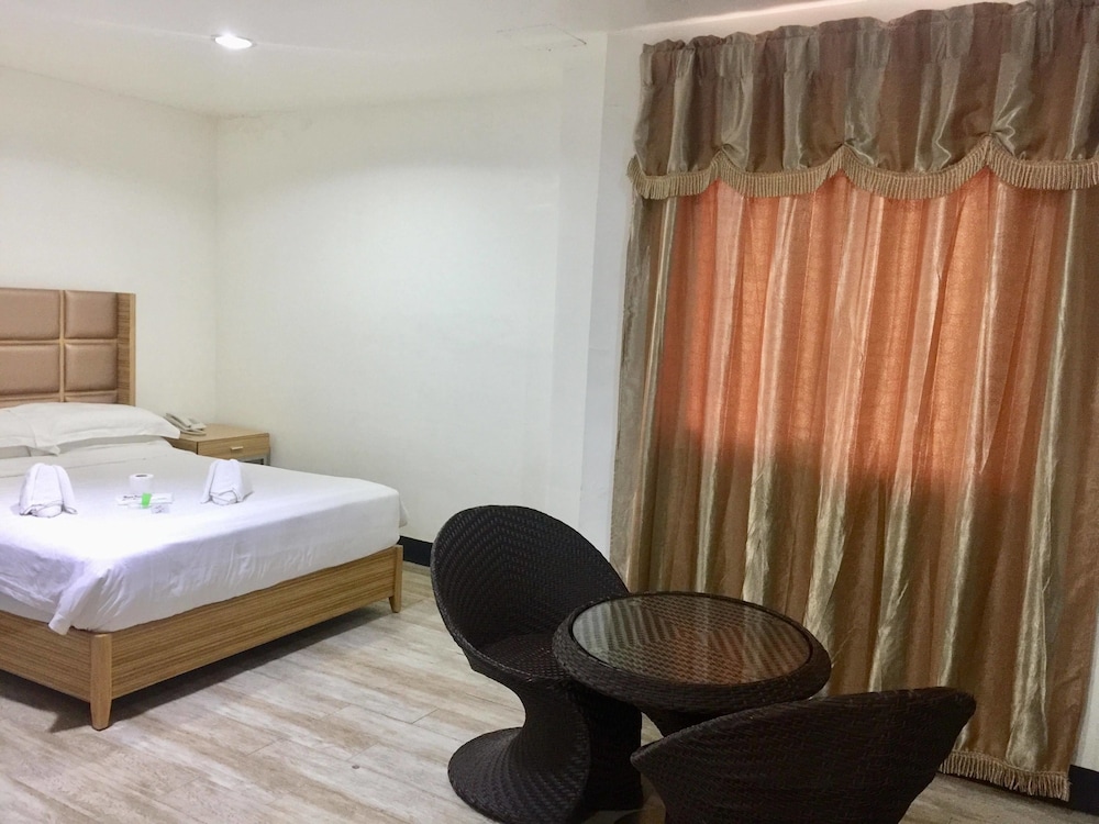 Jeamco Royal Hotel - Palawan 35/58