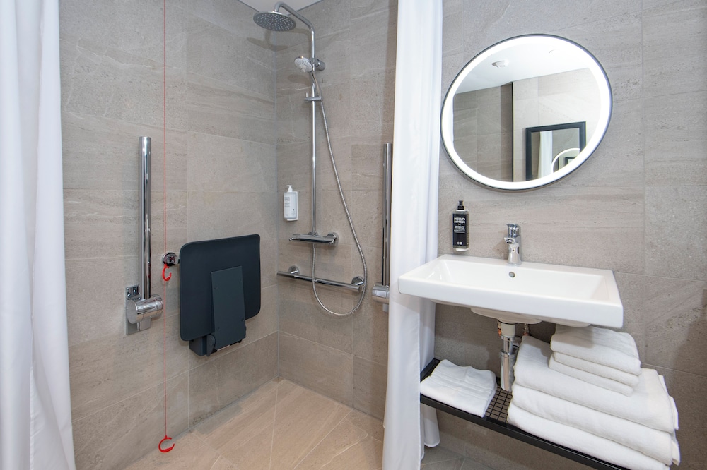 Ibis Styles London Gatwick Airport 61/64