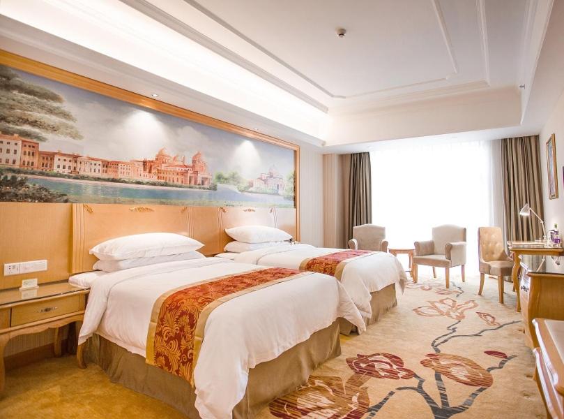 Vienna International Hotel (Hangzhou South Railway Station) 15/23