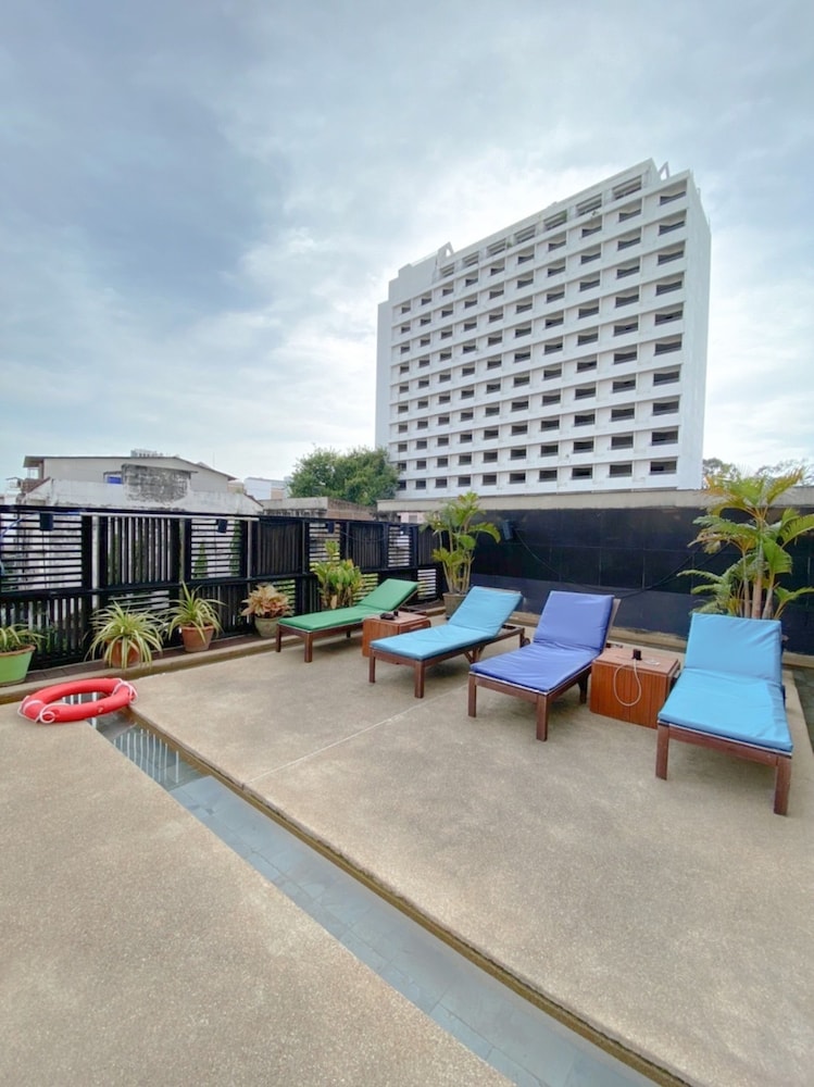 The Seasons Pattaya 86/89
