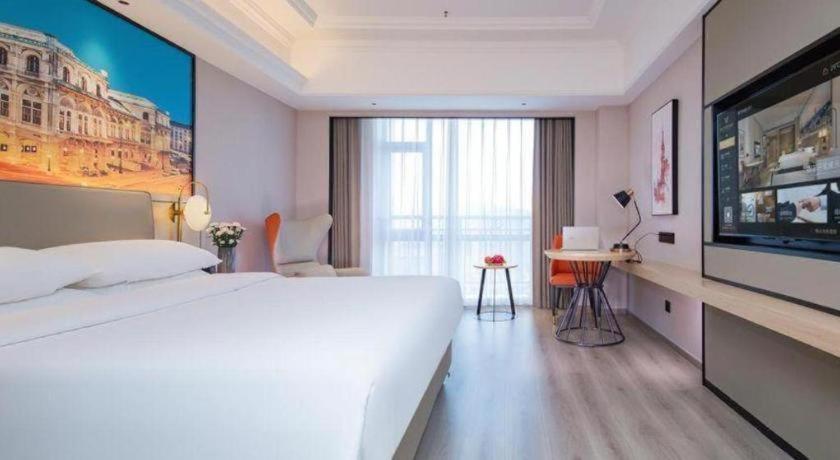 Vienna International Hotel (Wuhan Yellow Crane Tower) 19/50