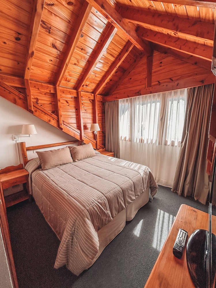 2 BEDROOMS, APARTMENT