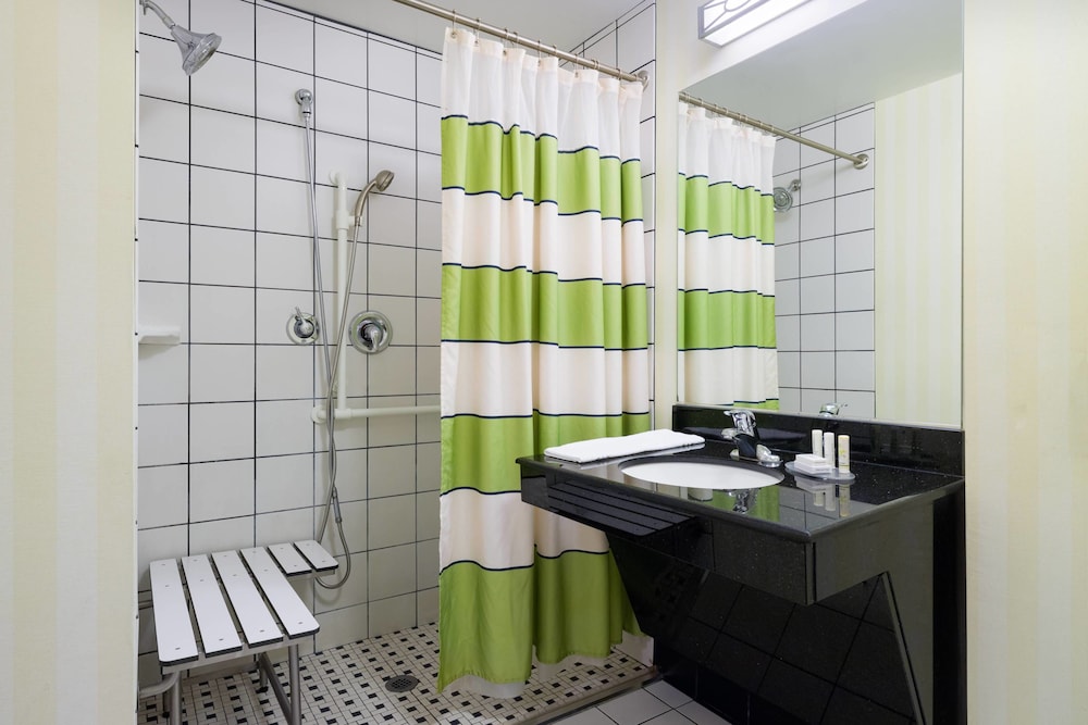 Fairfield Inn Suites By Marriott Lock Haven 10/26