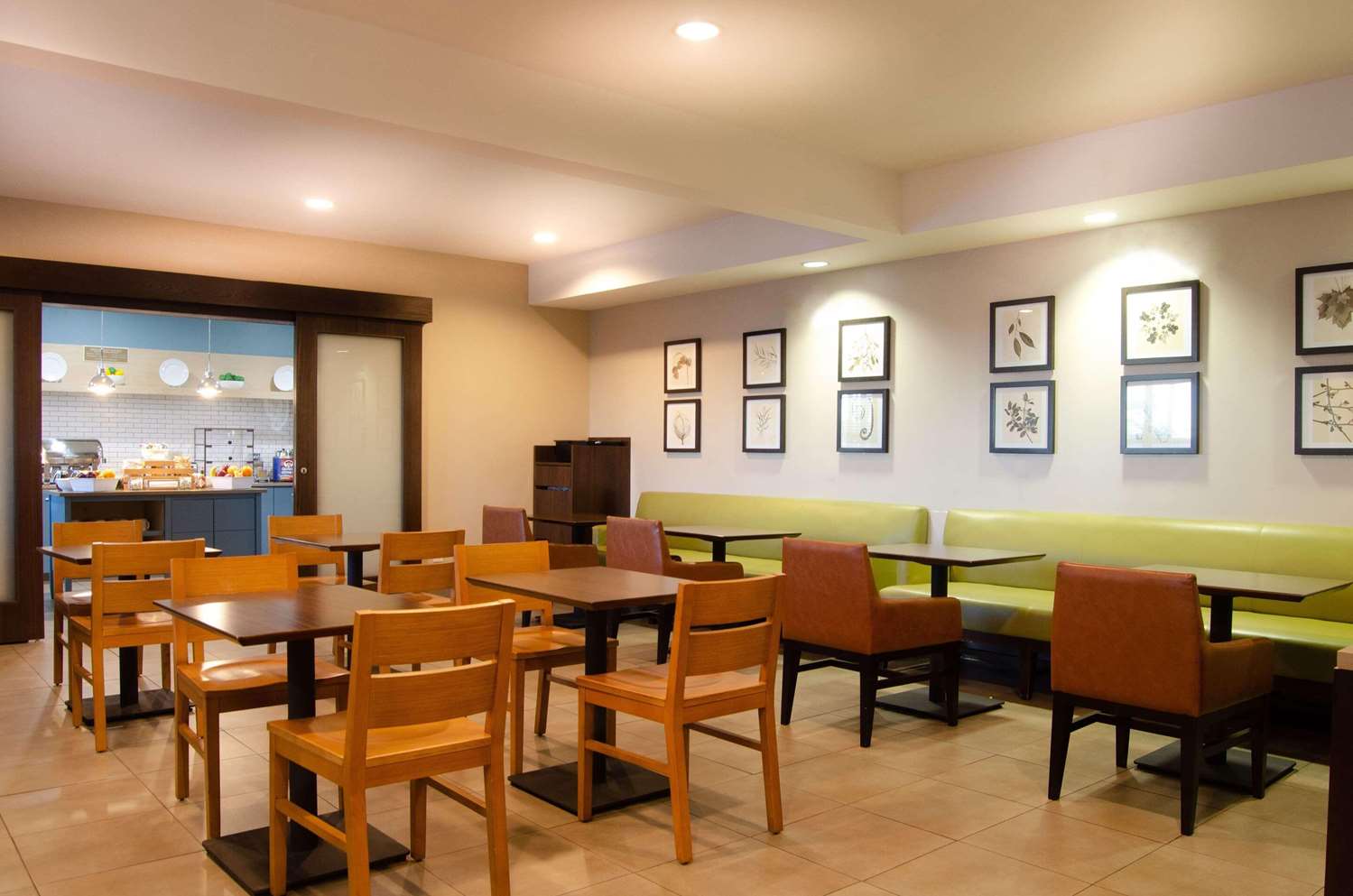Country Inn And Suites By Radisson Tuscaloosa Al 28/34