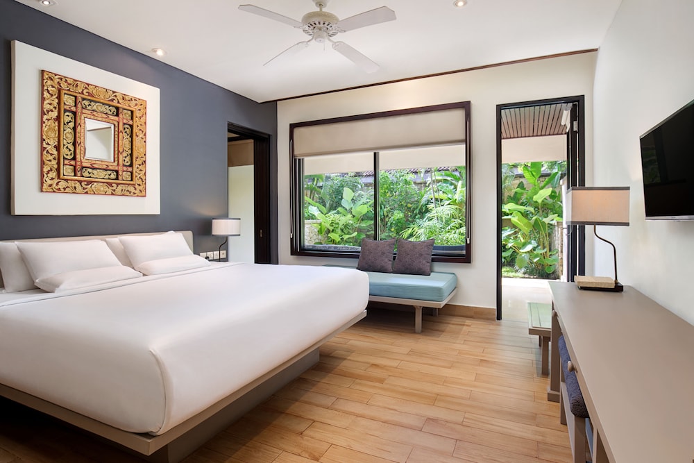 Family, King Bed, Bunk Bed, Garden Wing، Novotel Bali Benoa 2/10