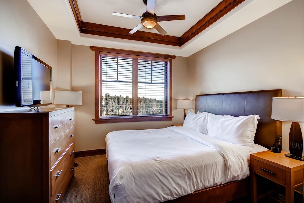 One Ski Hill Place A Rockresort 13/63