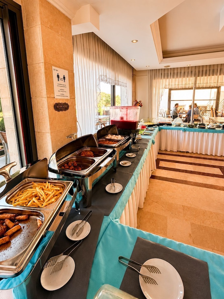 Calis Hotel 26/48
