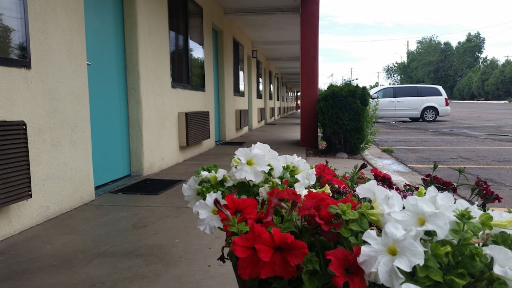 Days Inn by Wyndham Santa Fe New Mexico 10/44