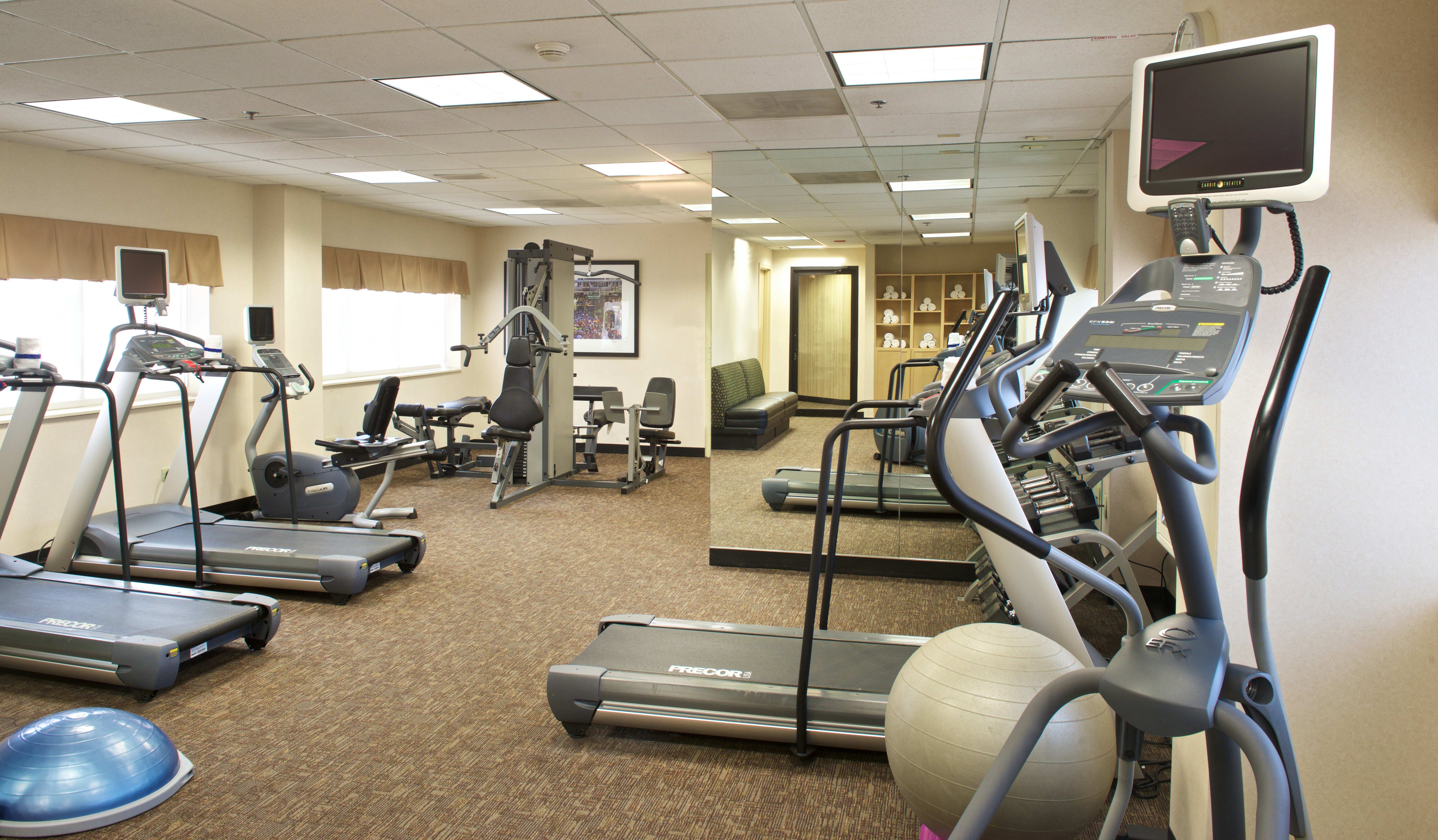 Holiday Inn & Suites Chicago-Downtown, an IHG Hotel 14/41