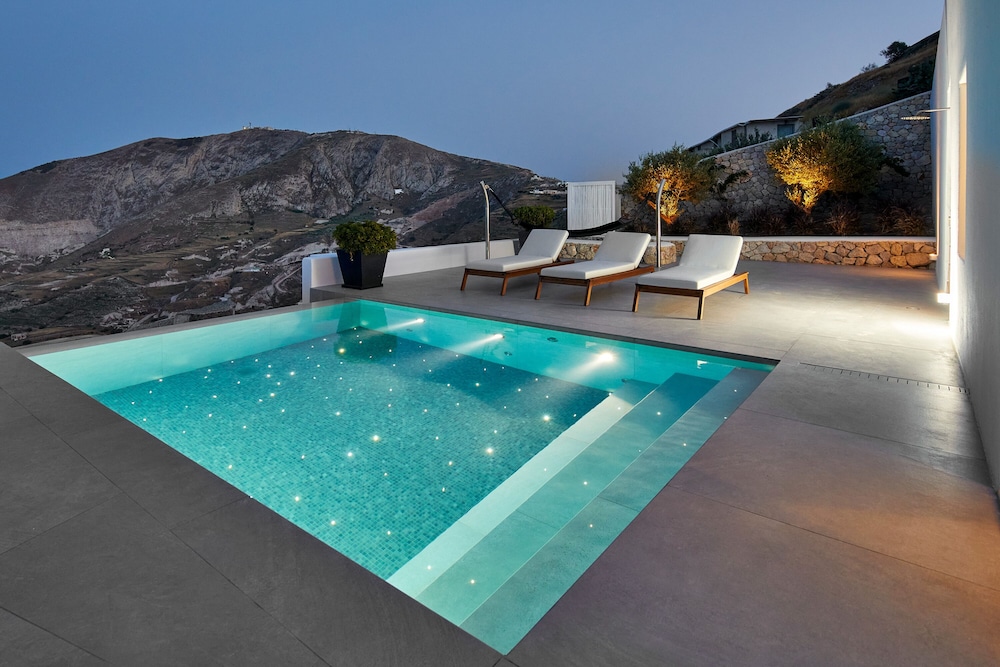 Kamini Santorini Luxury Villas 25/50