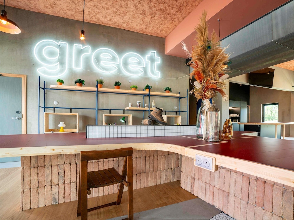 greet hotel Cernay Mulhouse 32/50