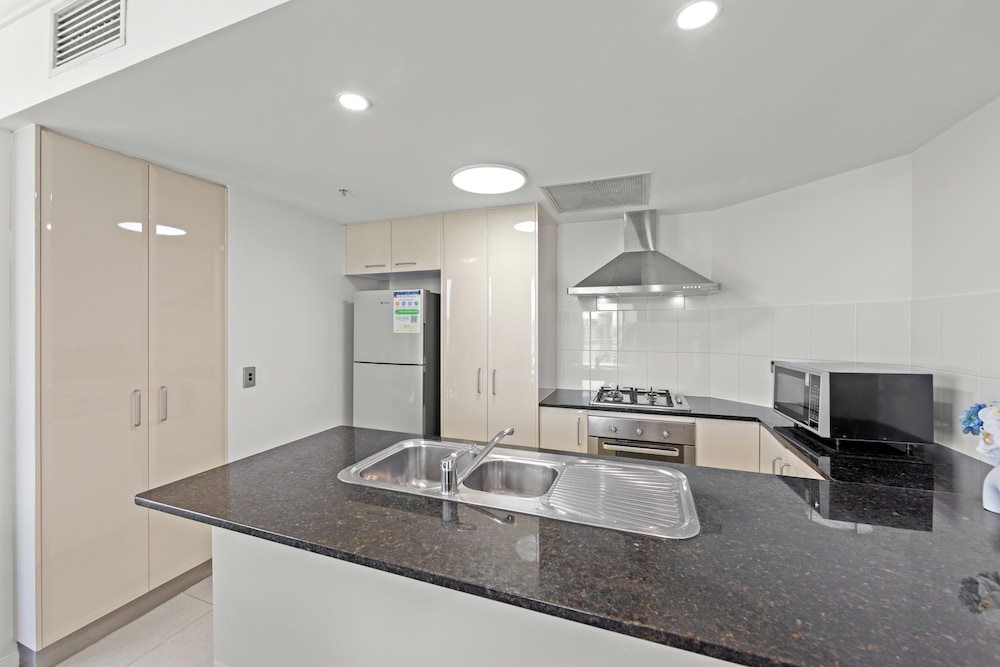 2 Bedrooms, Apartment, 2 King Beds, 2 Bathrooms، CLLIX Brisbane Central Apartments 10/10
