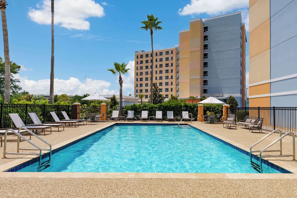Hyatt Place Across from Universal Orlando Resort 57/60