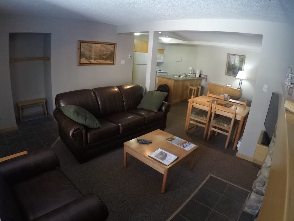 Panorama Vacation Retreat at Horsethief Lodge 45/70