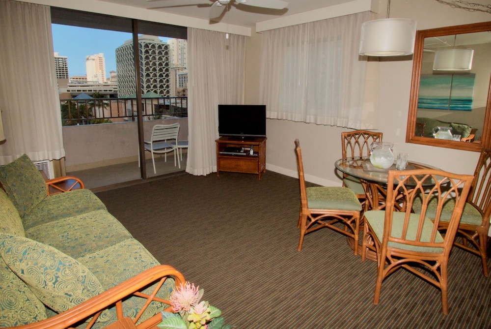 Royal Kuhio 30/50