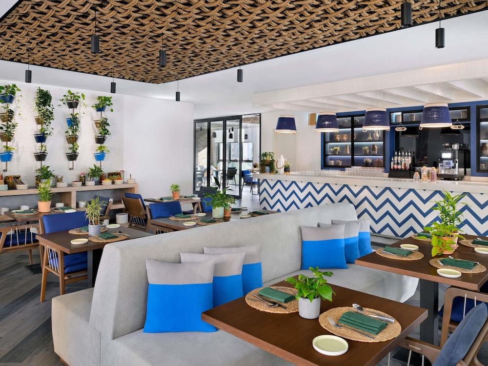 Mercure Dubai Deira 50/61
