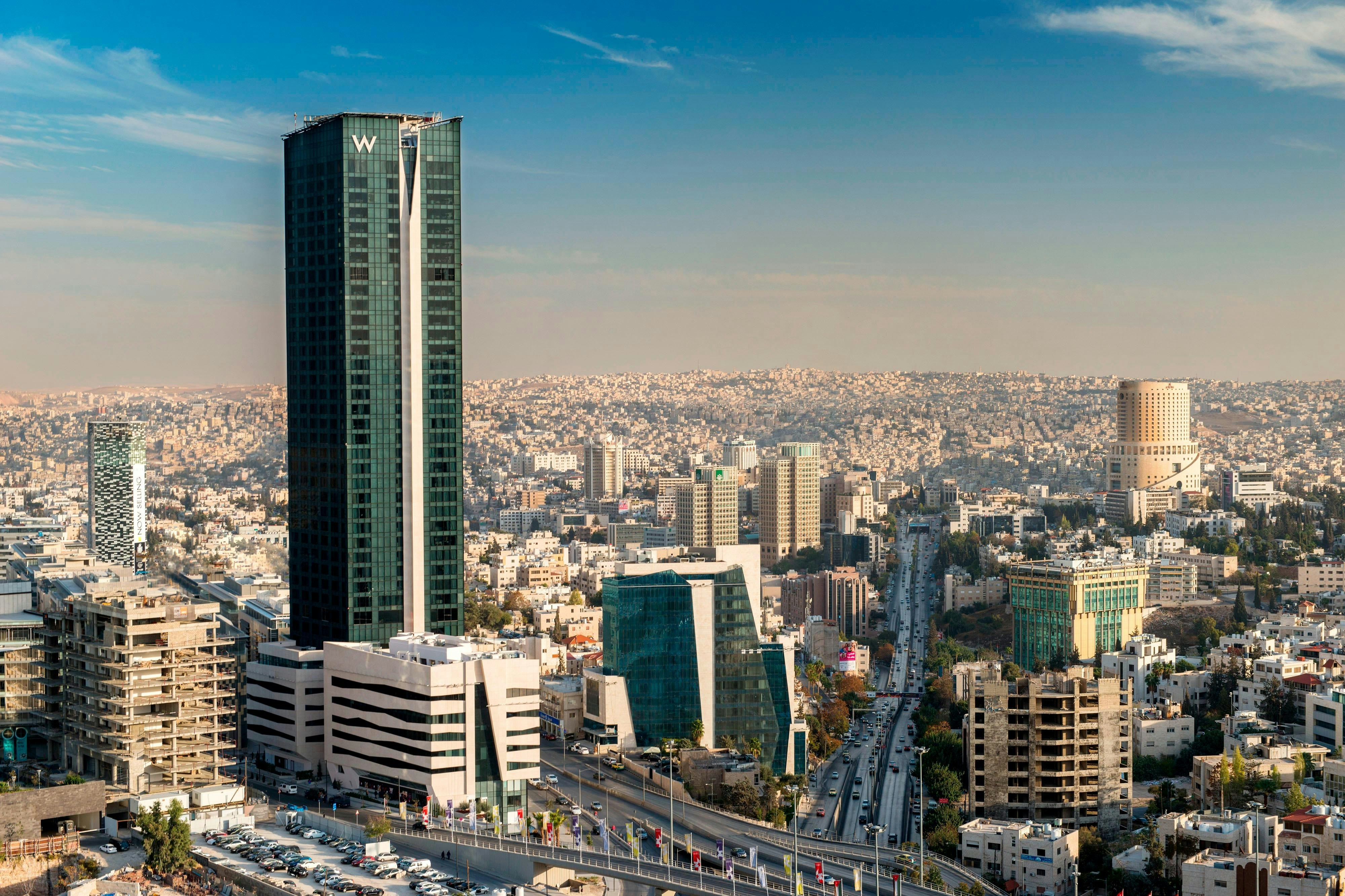 W Amman 83/83