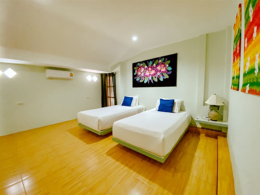 Cruiser Island Resort by Swiss-Belhotel 44/95