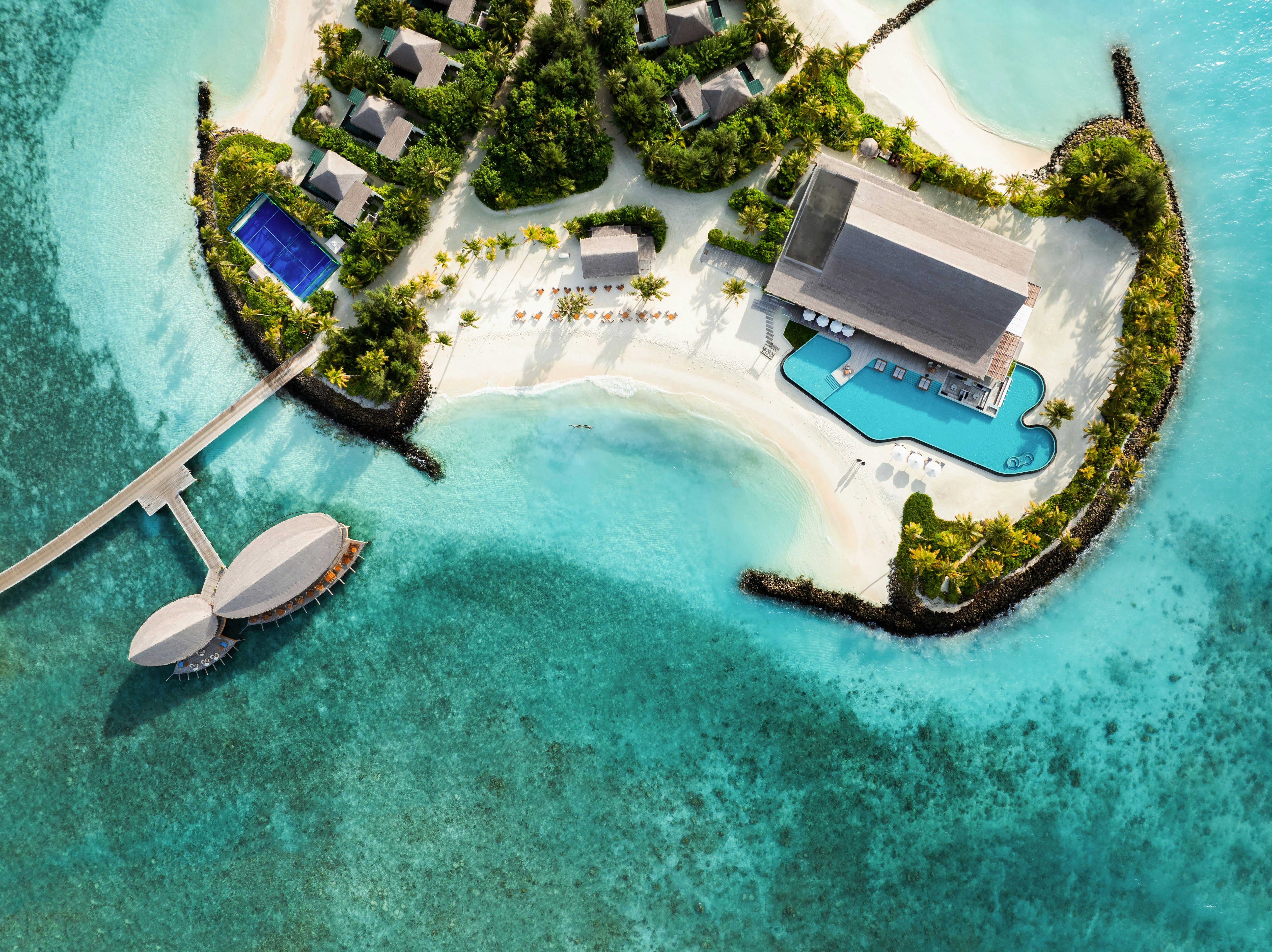 Hilton Maldives Amingiri Resort and Spa 71/72