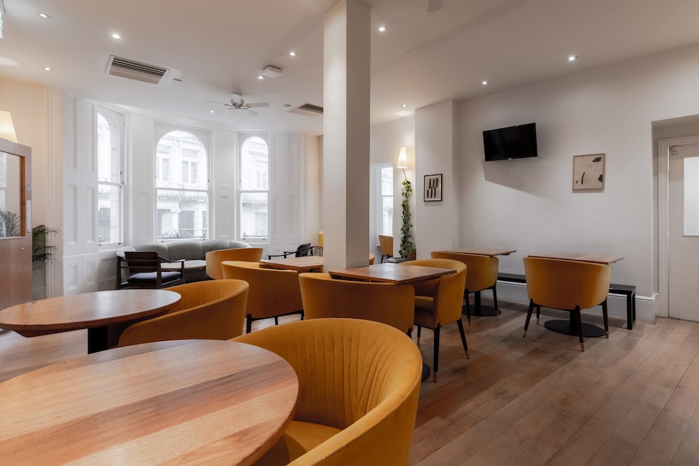 Kensington Gardens Hotel, Sonder by Marriott Bonvoy 47/50
