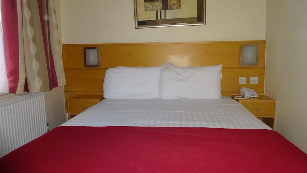 Americana Hotel 16/60