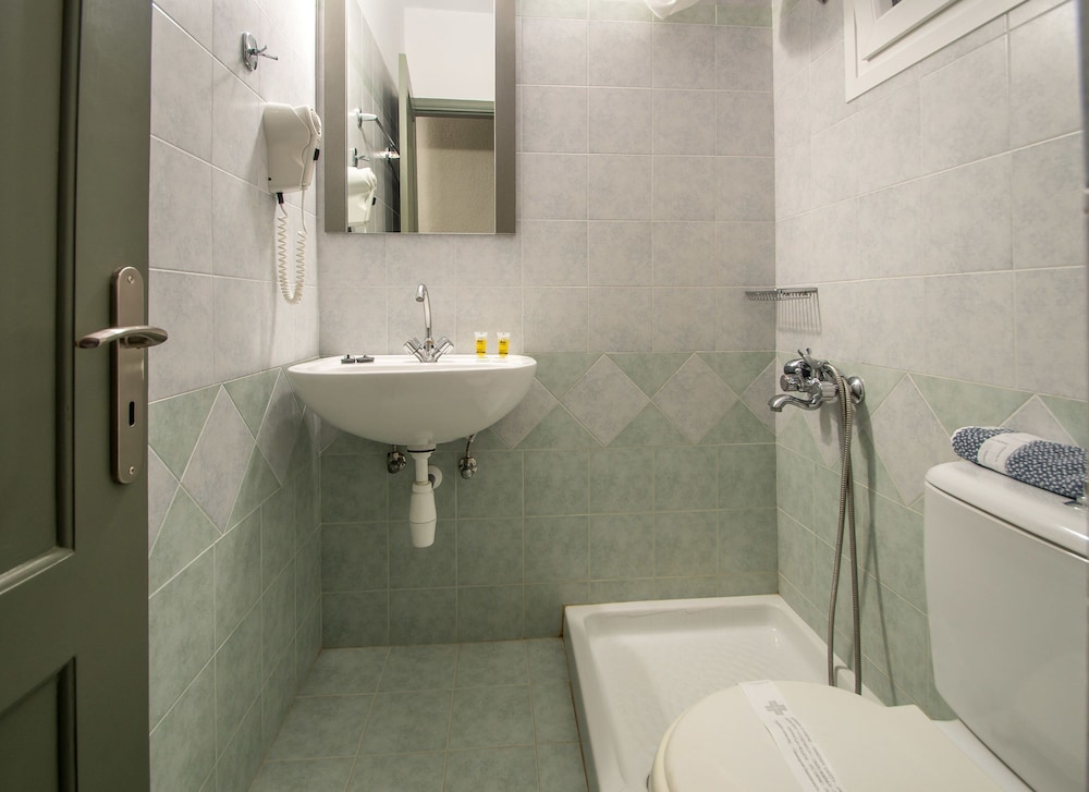 SYROS INN 25/29