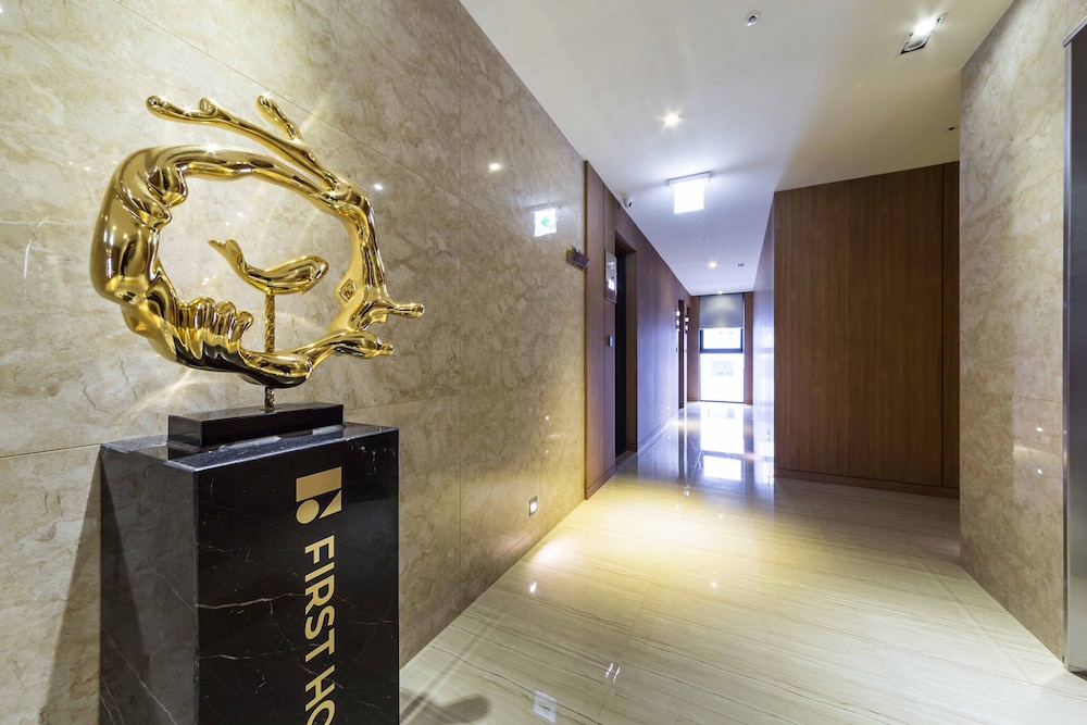 Galmea First Hotel 9/50