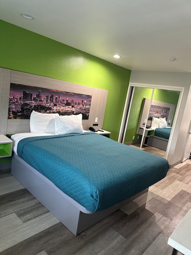 Garden Inn San Gabriel 25/57