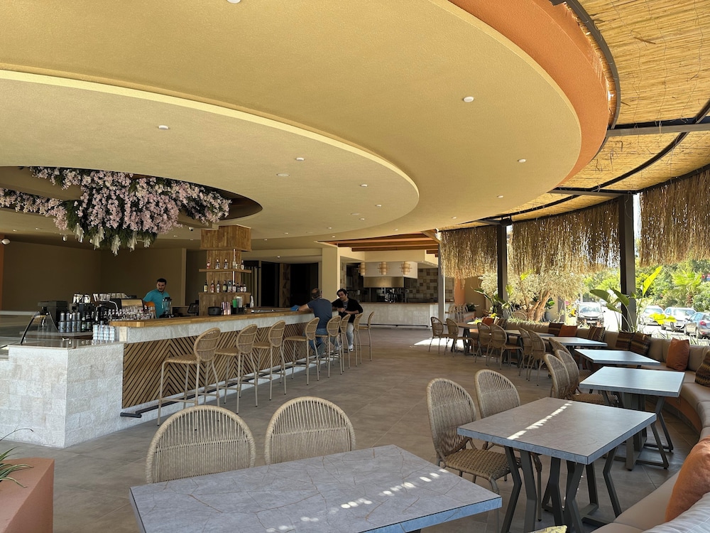 Daphne Residence 69/79