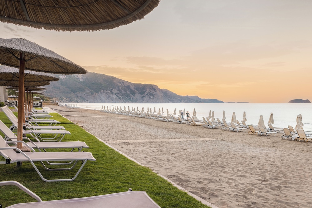 Kalamaki Beach Hotel 45/50