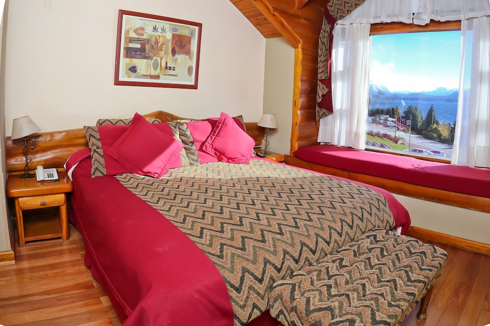 FAMILY SUITE, LAKE VIEW, KITCHEN