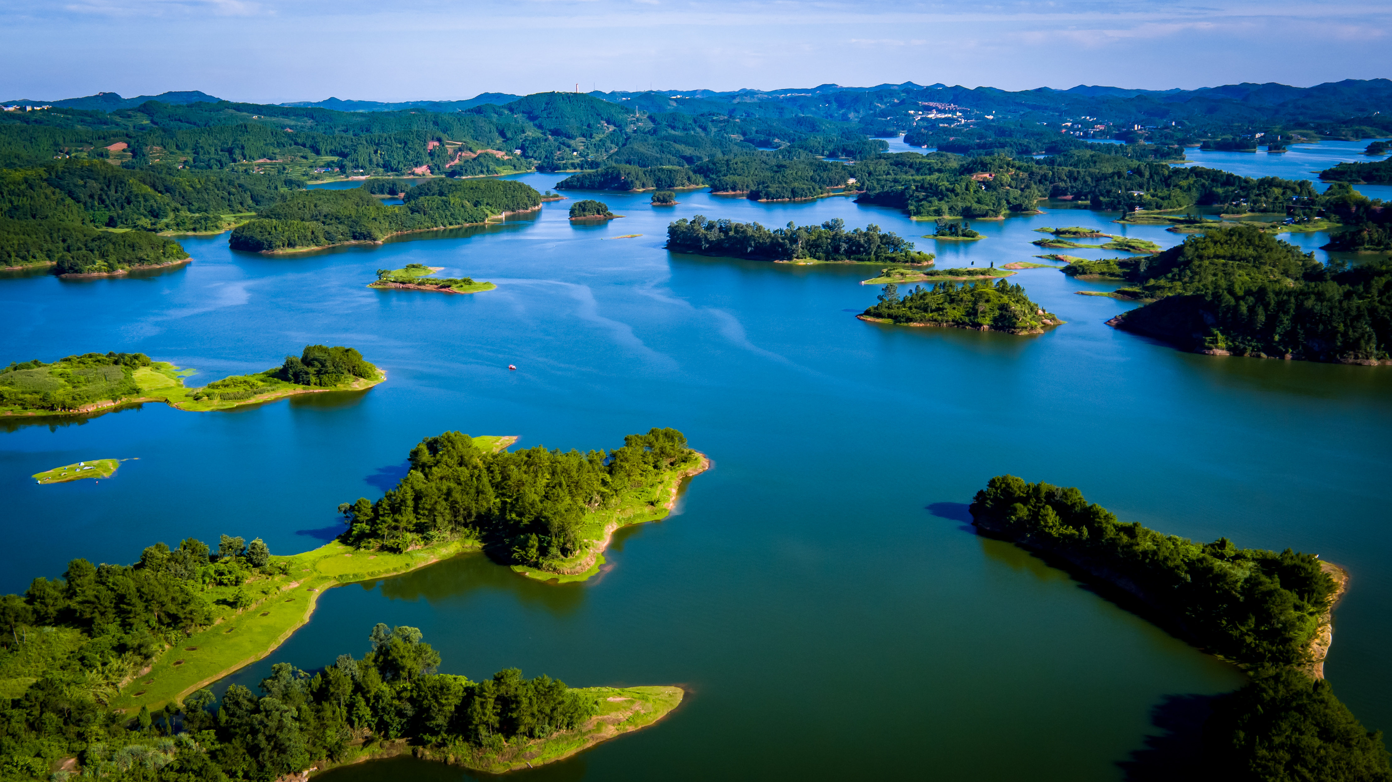 INTERCONTINENTAL HEILONG LAKE 47/50