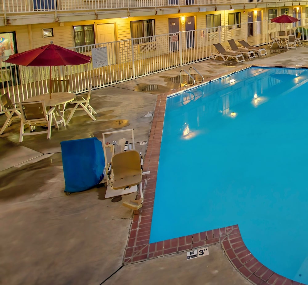 Motel6 Richland, WA - Kennewick 50/54