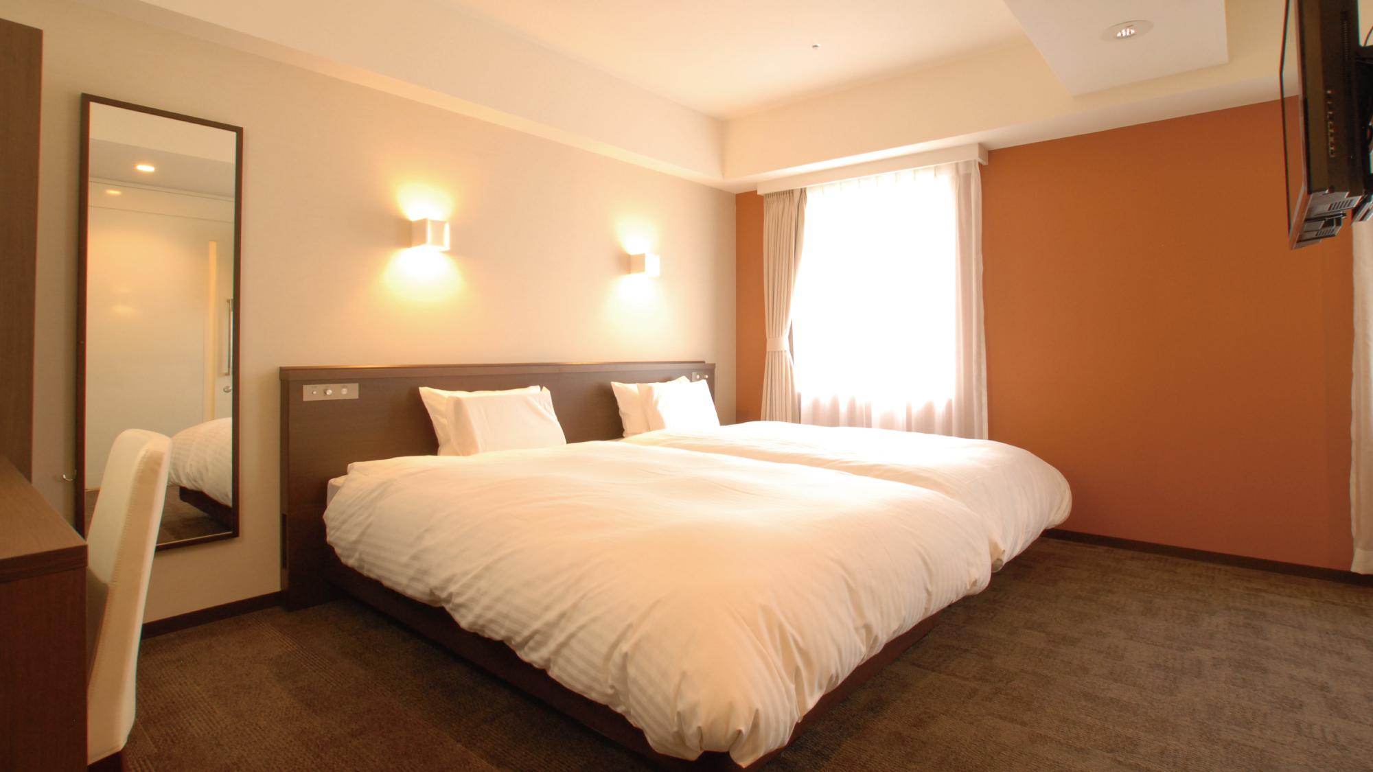 Universal, Standard, Twin Beds